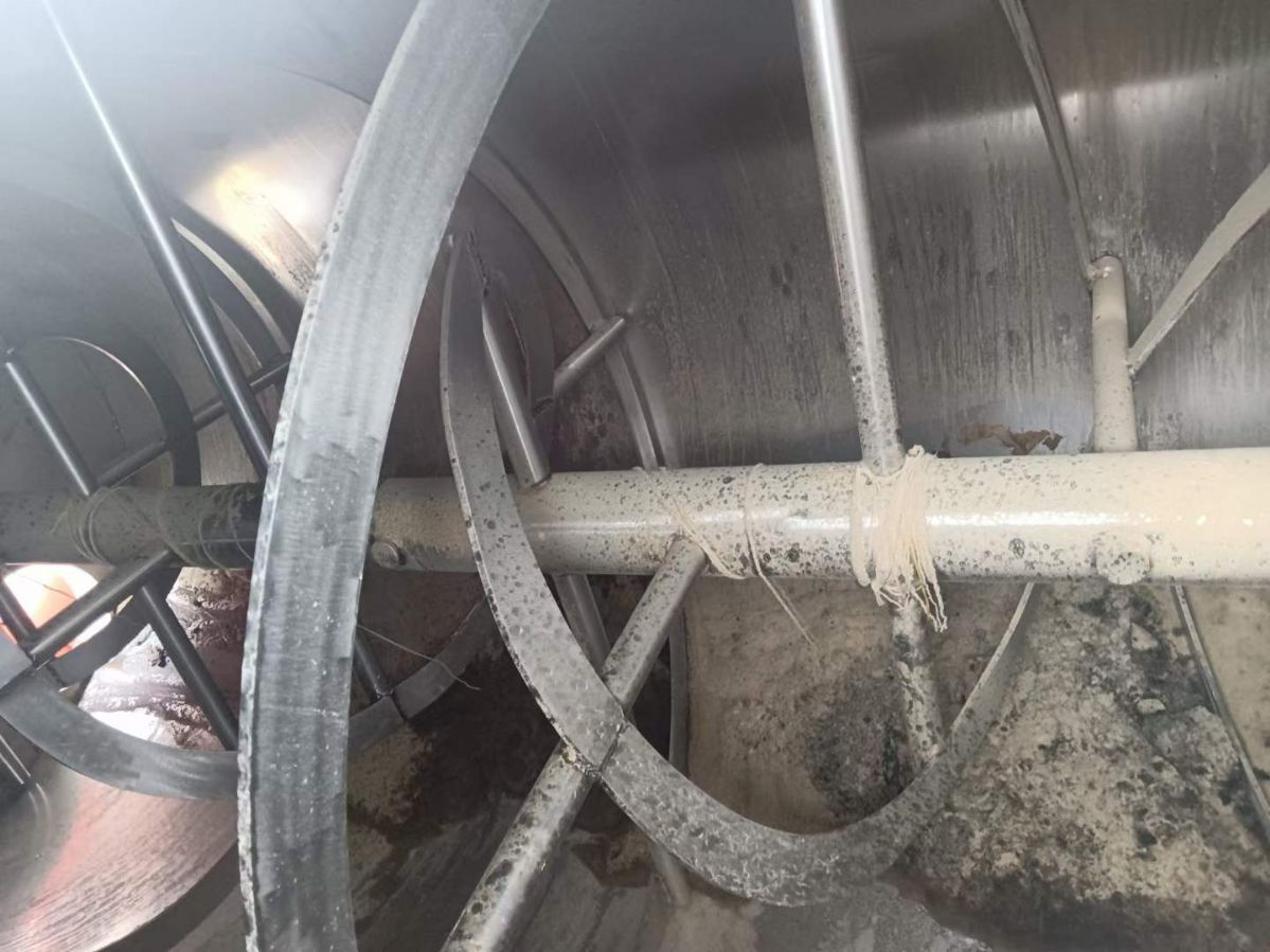 转让二手螺带混合机 一台容积5立方全不锈钢卧式螺带混合机