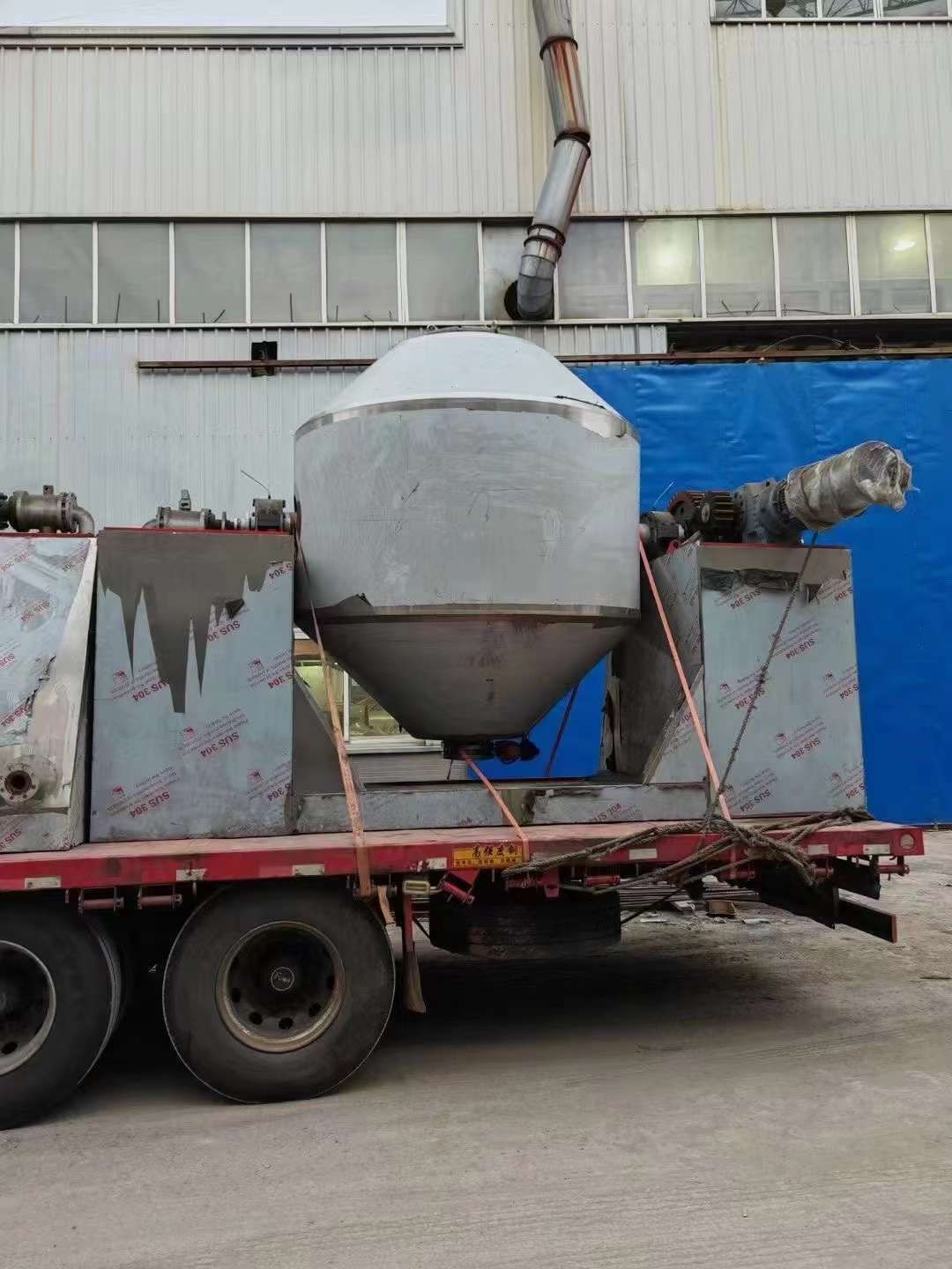 转让二手双锥干燥机 16台5000L不锈钢回转双锥干燥机