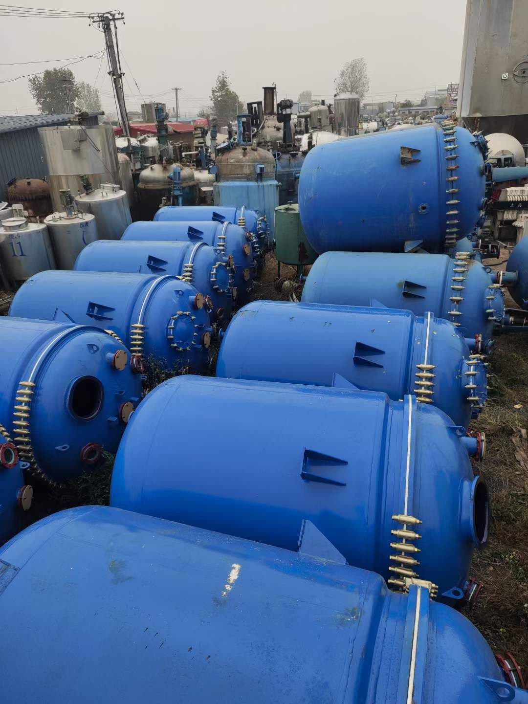 转让二手搪瓷反应罐 16台5000L机械密封框式搅拌搪瓷反应釜