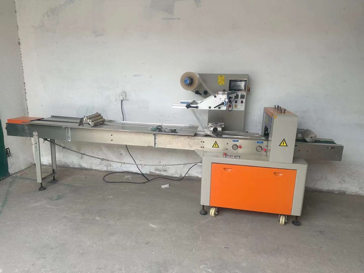 转让二手枕式包装机 一台350型上走膜枕式包装机