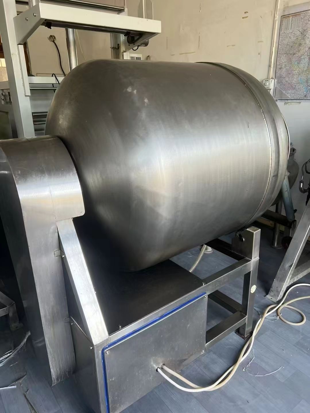 转让二手变频滚揉机 一台容积500L诸城产变频真空滚揉机