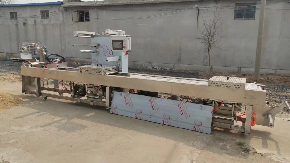 转让二手拉伸膜包装机 两台420型小康产全自动拉伸膜包装机