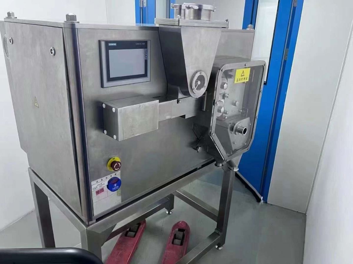 转让二手干法制粒机 一台LGS120型北京新龙立产干法制粒机