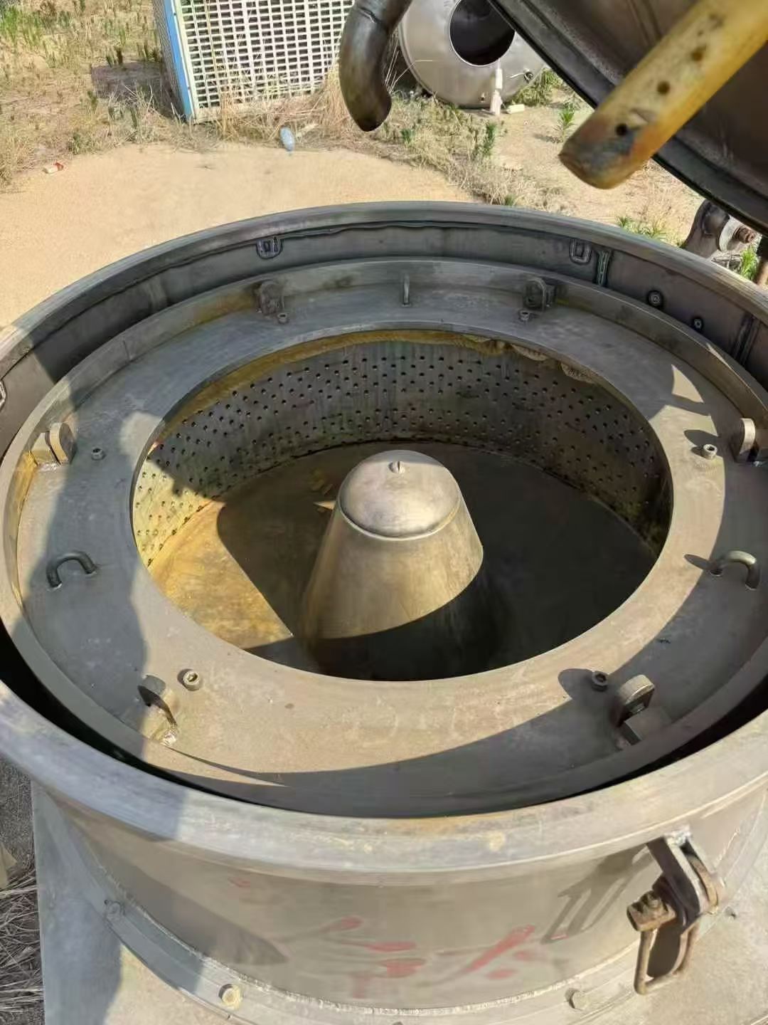 转让二手平板离心机 一台1000型全钛材平板密闭式离心机