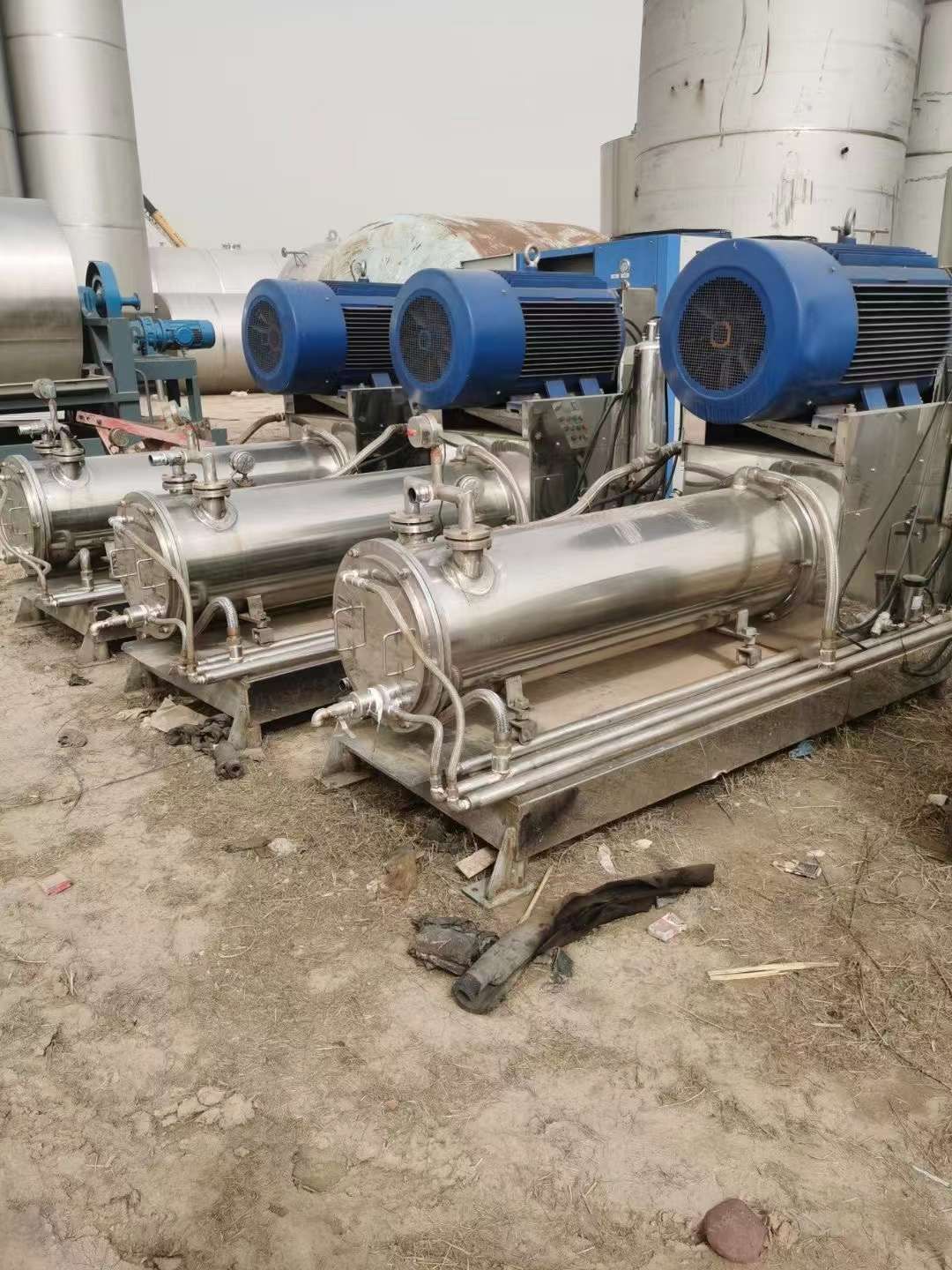 转让二手大型卧式砂磨机 三台300L全不锈钢卧式砂磨机