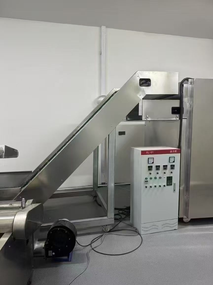 转让二手网带烘干机 一套长度6米5层电加热网带烘干机