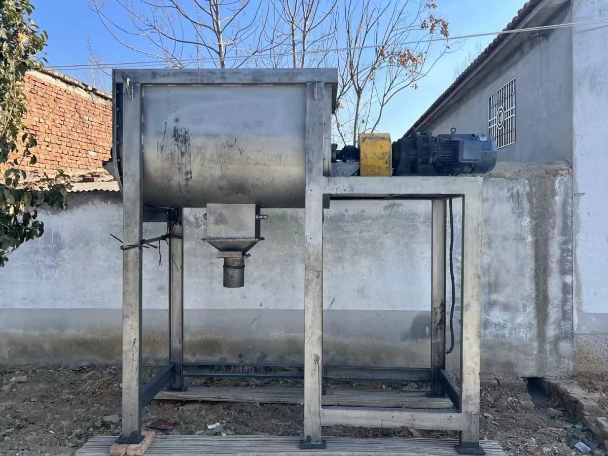 转让二手螺带混合机 一台容积1立方全不锈钢卧式螺带混合机