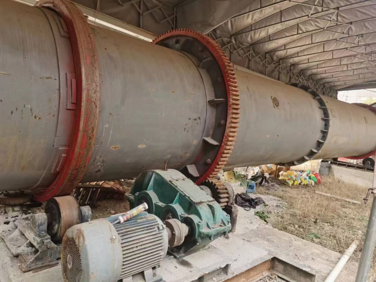 转让二手滚筒烘干机 一套1.8米X20米锯末滚筒烘干机