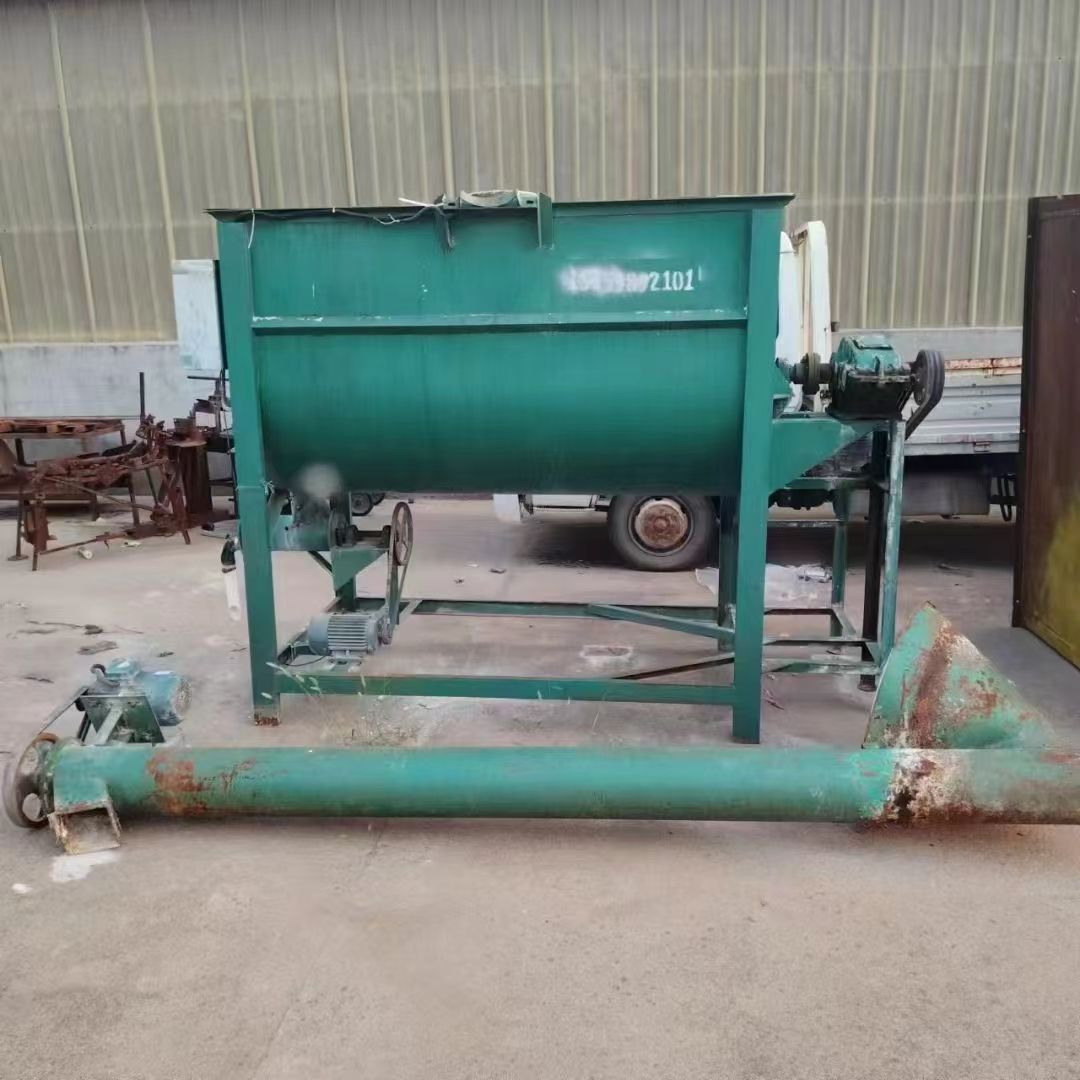 转让二手螺带混合机 一台容积2立方配蛟龙上料碳钢卧式螺带混合机