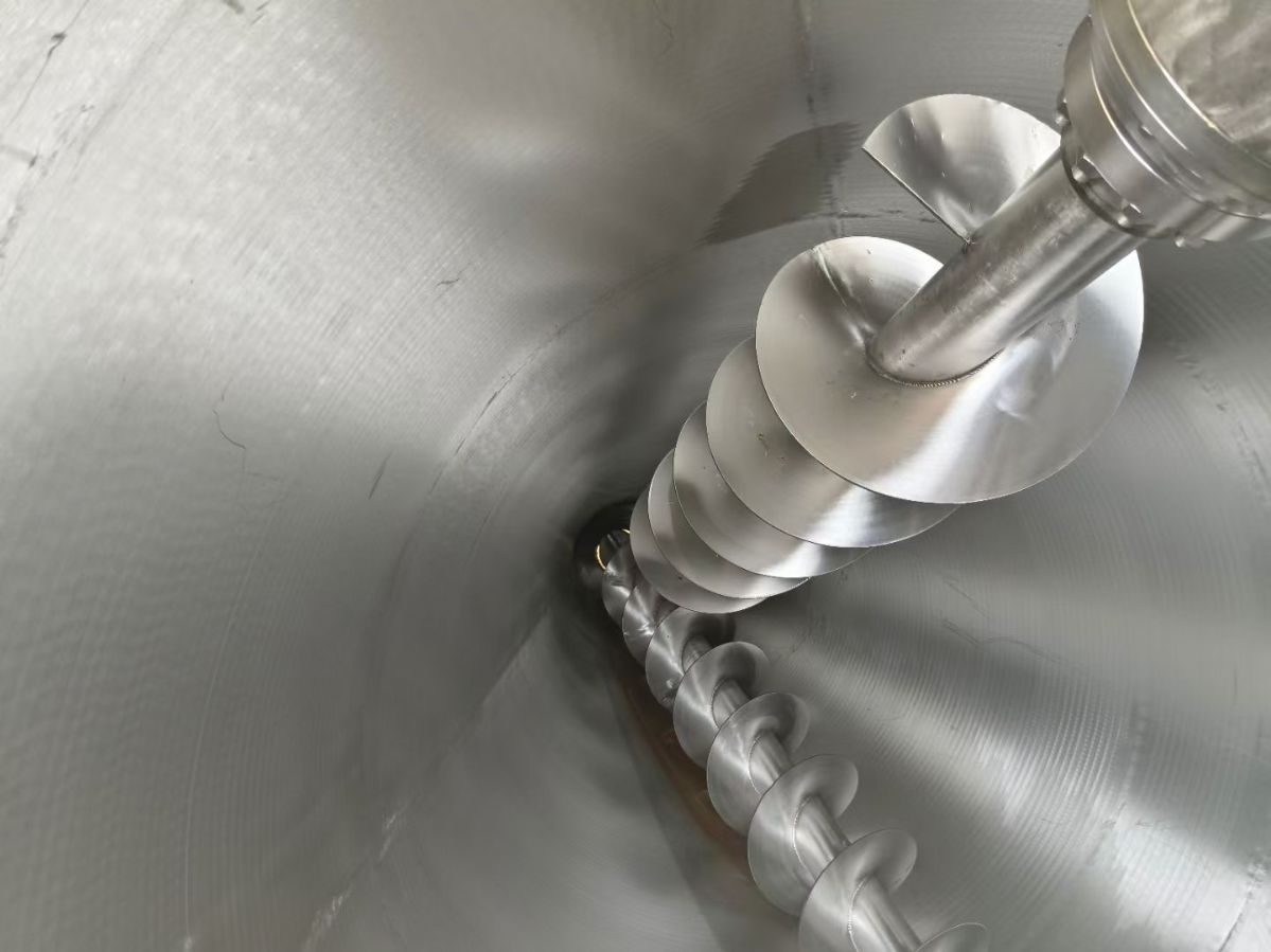 转让二手锥形混合机 两台容积10立方申银产双螺旋锥形混合机