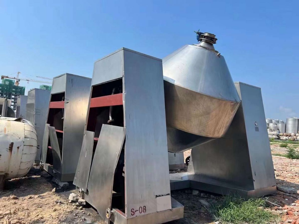 转让二手双锥干燥机 容积2000L-3000L不锈钢双锥干燥机