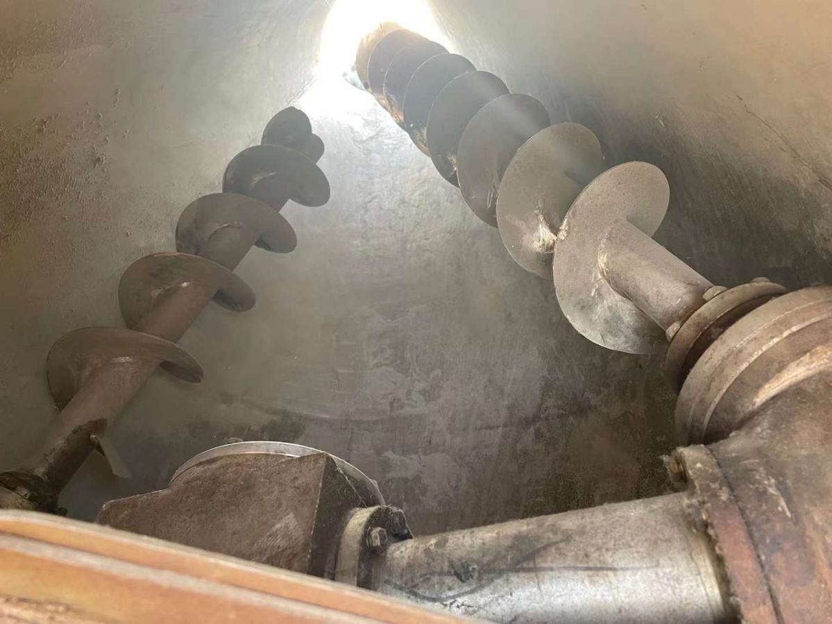 转让二手锥形混合机 两台500L双螺旋锥形混合机