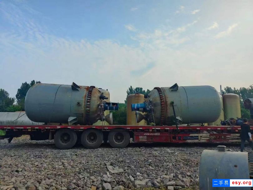 转让二手搪瓷反应釜 2台10立方杨阳反应釜