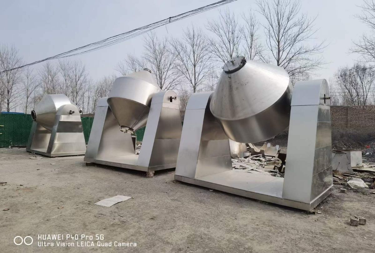 转让二手双锥干燥机 四台3000L搪瓷双锥回转干燥机