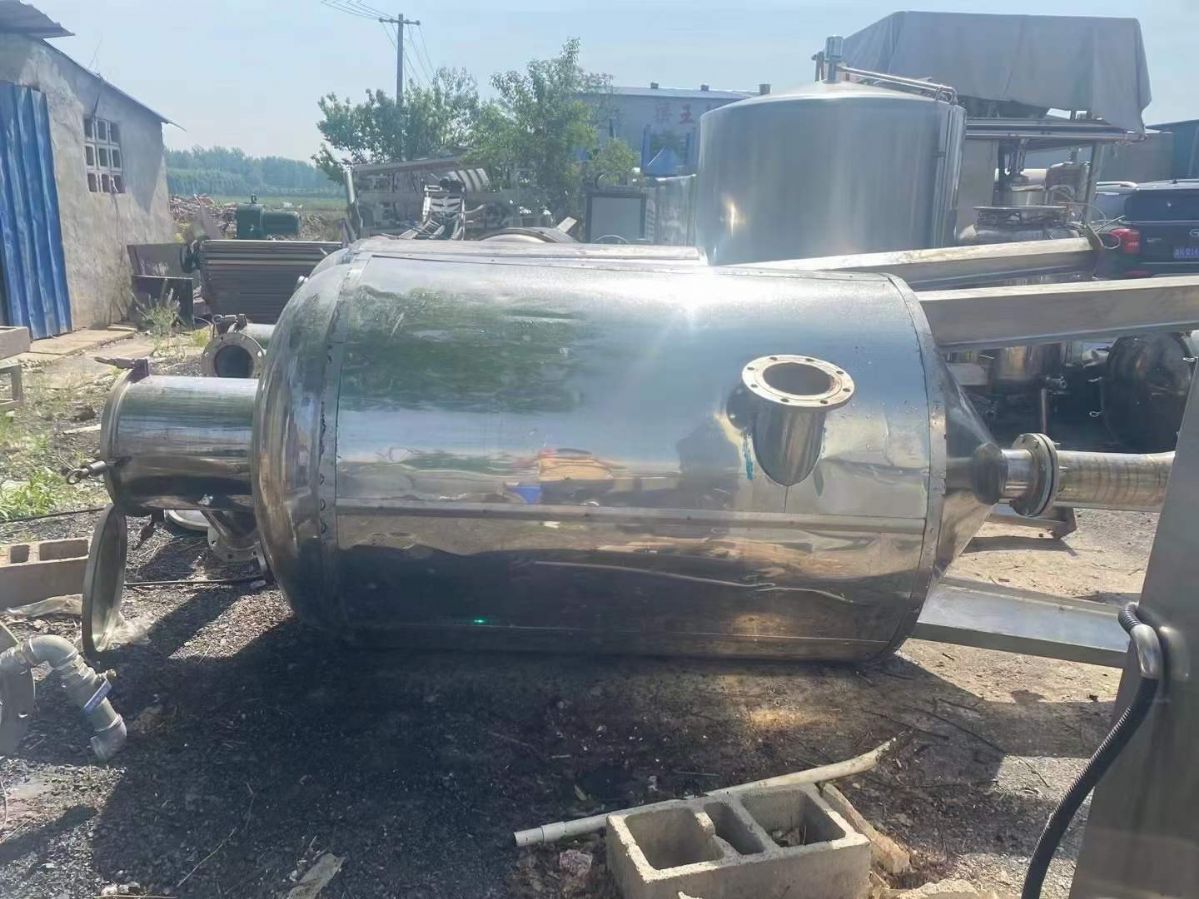 转让二手浓缩蒸发器 一套三效两吨不锈钢浓缩蒸发器