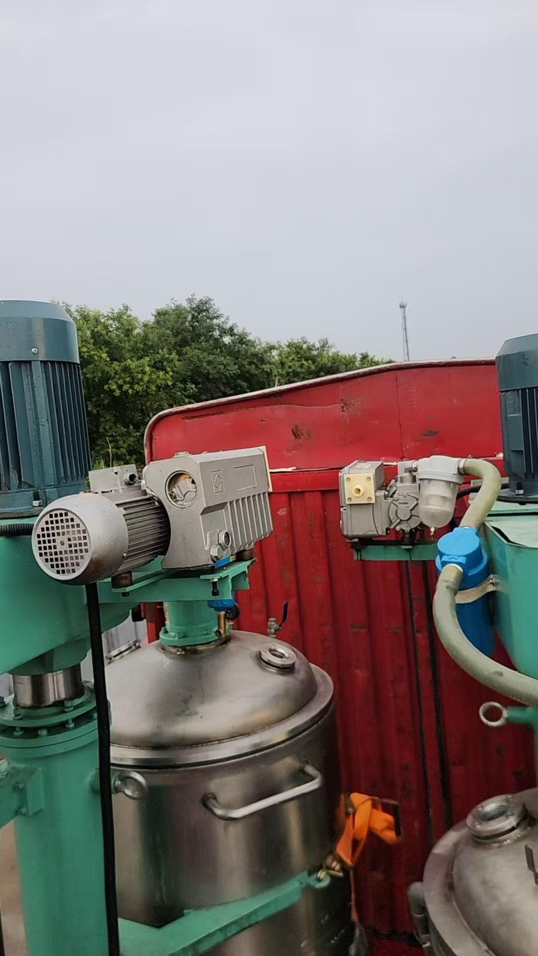 转让二手真空分散机 三台容积300升电加热刮壁真空分散机