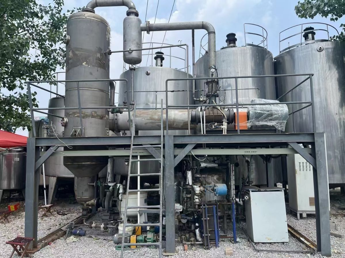 转让二手MVR蒸发器 一套容积500L撬装式钛材MVR蒸发器