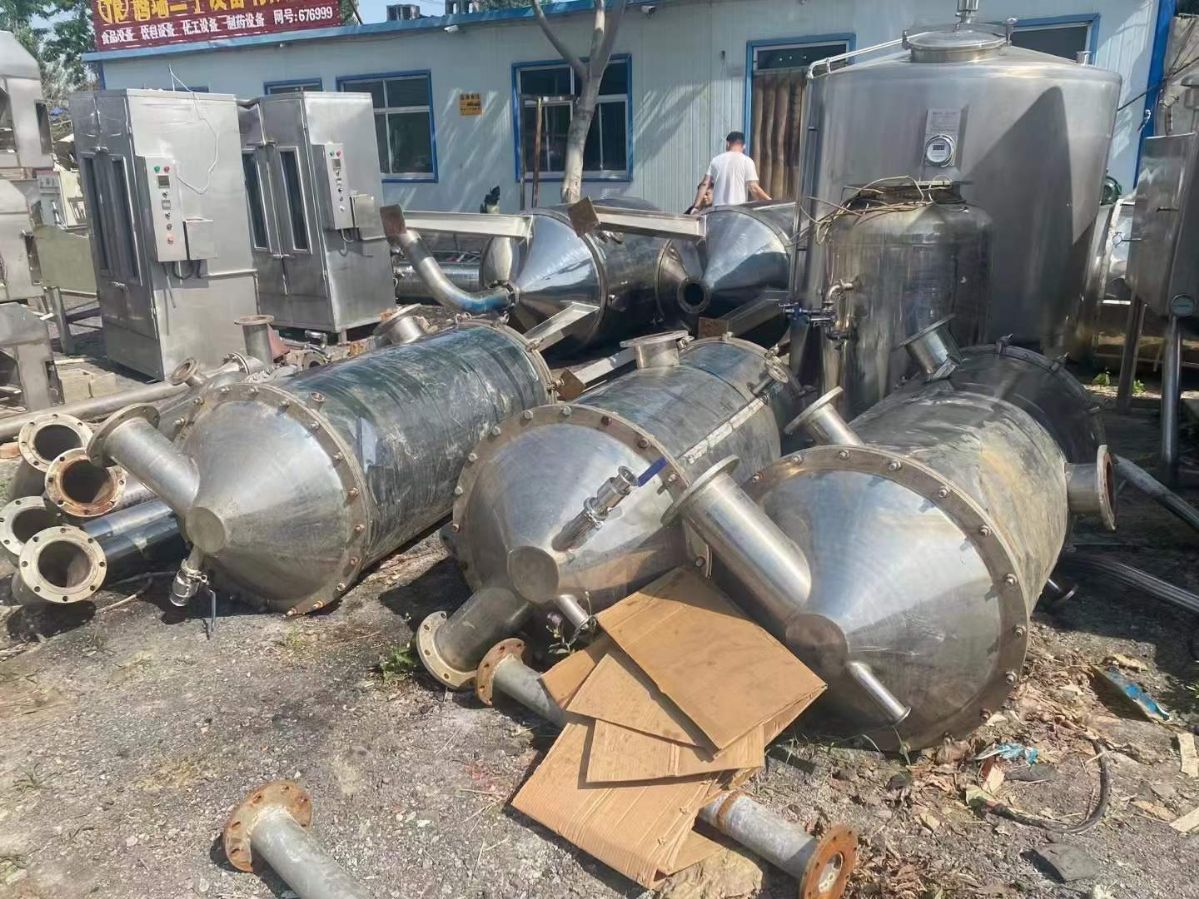 转让二手浓缩蒸发器 一套三效两吨不锈钢浓缩蒸发器