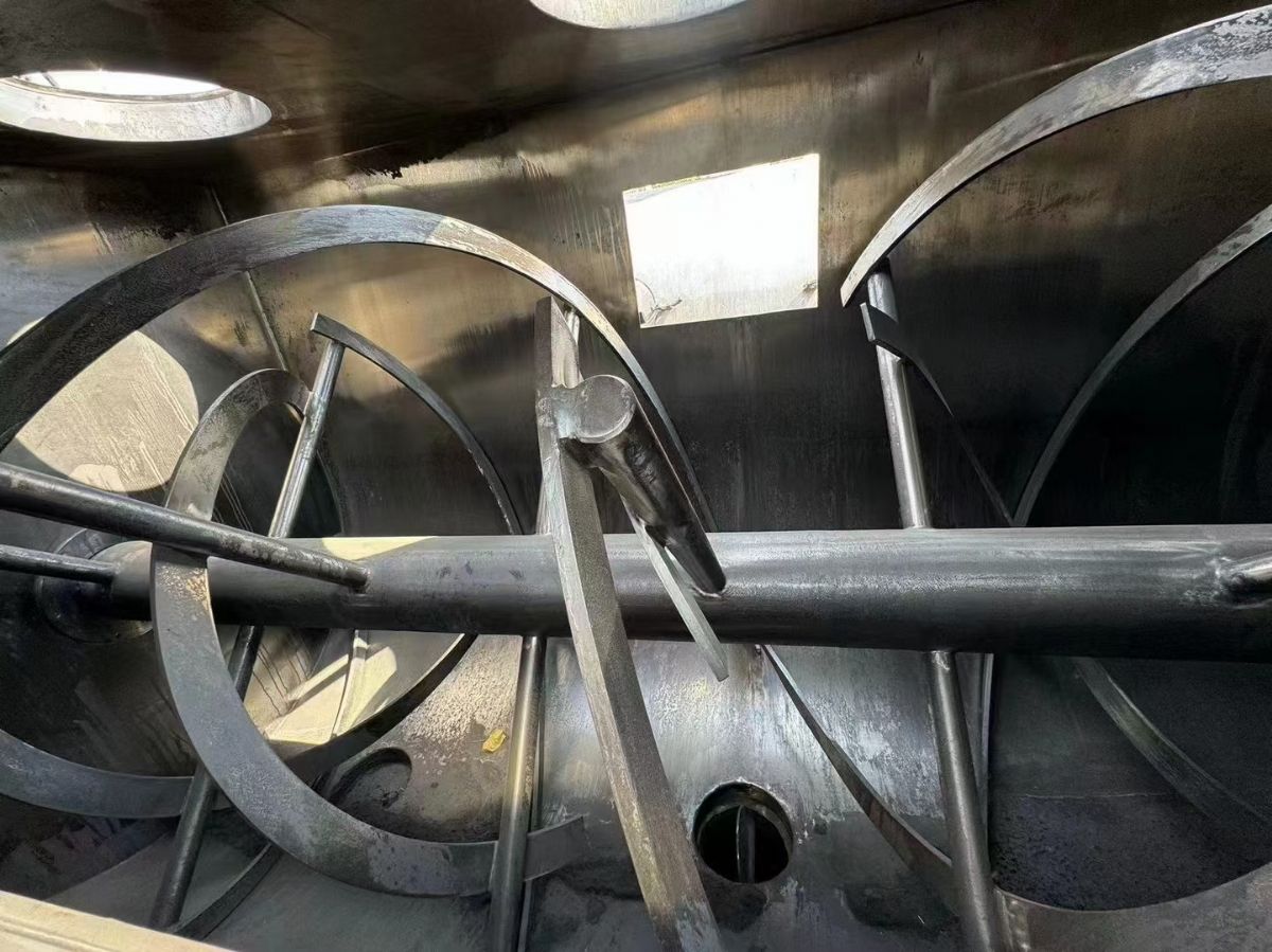 转让二手螺带混合机 一台容积4立方上海升立产重型螺带混合机