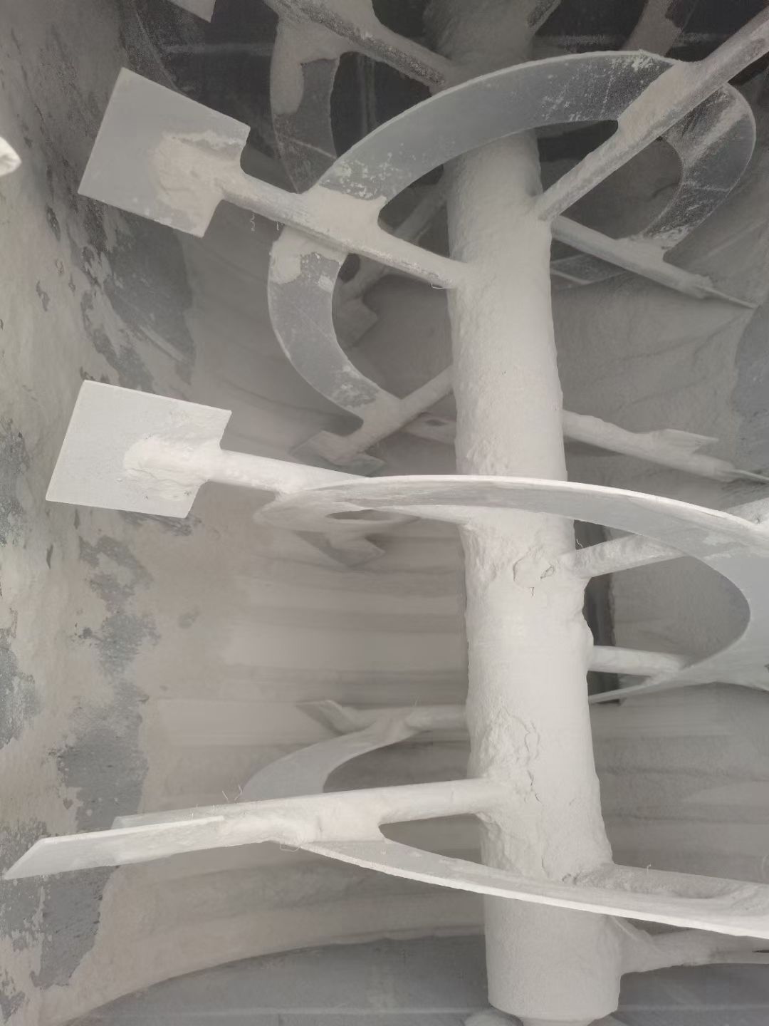 转让二手螺带混合机 一台容积1立方配蛟龙上料干粉螺带混合机