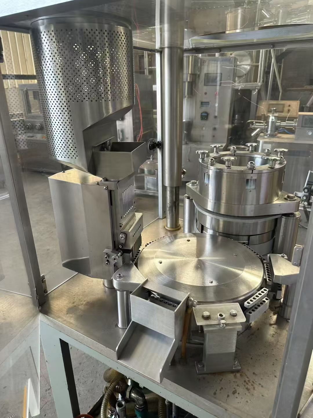 转让二手胶囊充填机 一台800型全自动硬胶囊充填机