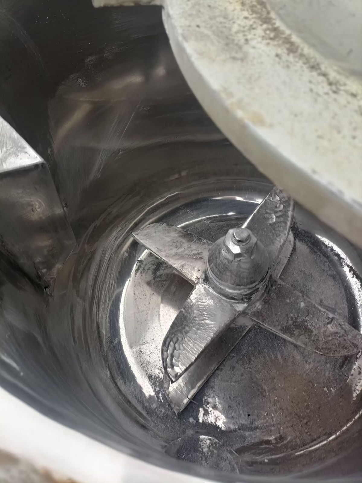 转让二手高速混合机 一台容积100升变频立式高速混合机