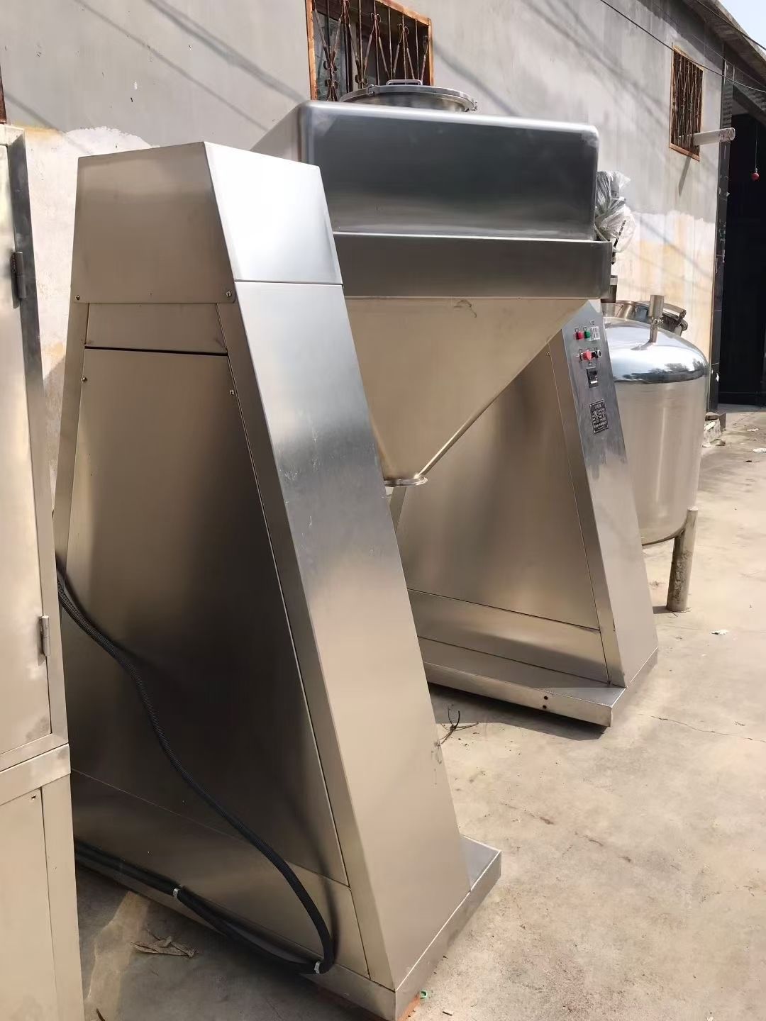 转让二手方锥混合机 一台容积400升实验型食品级方锥混合机