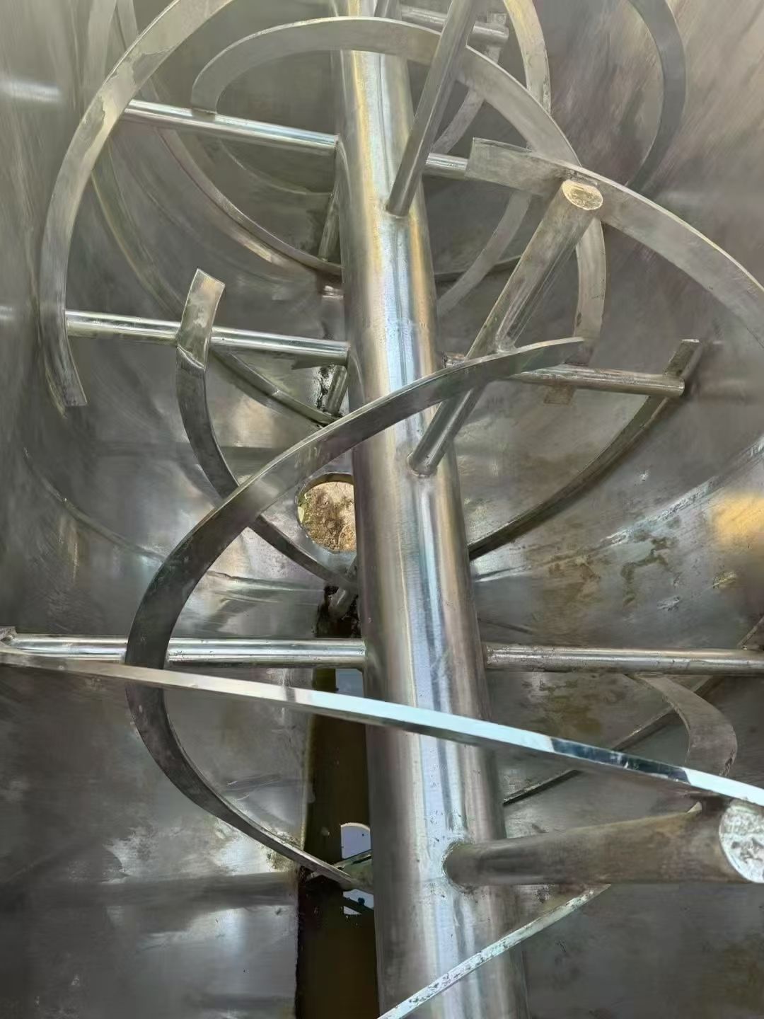 转让二手螺带混合机 一台容积15立方上海升立产重型螺带混合机