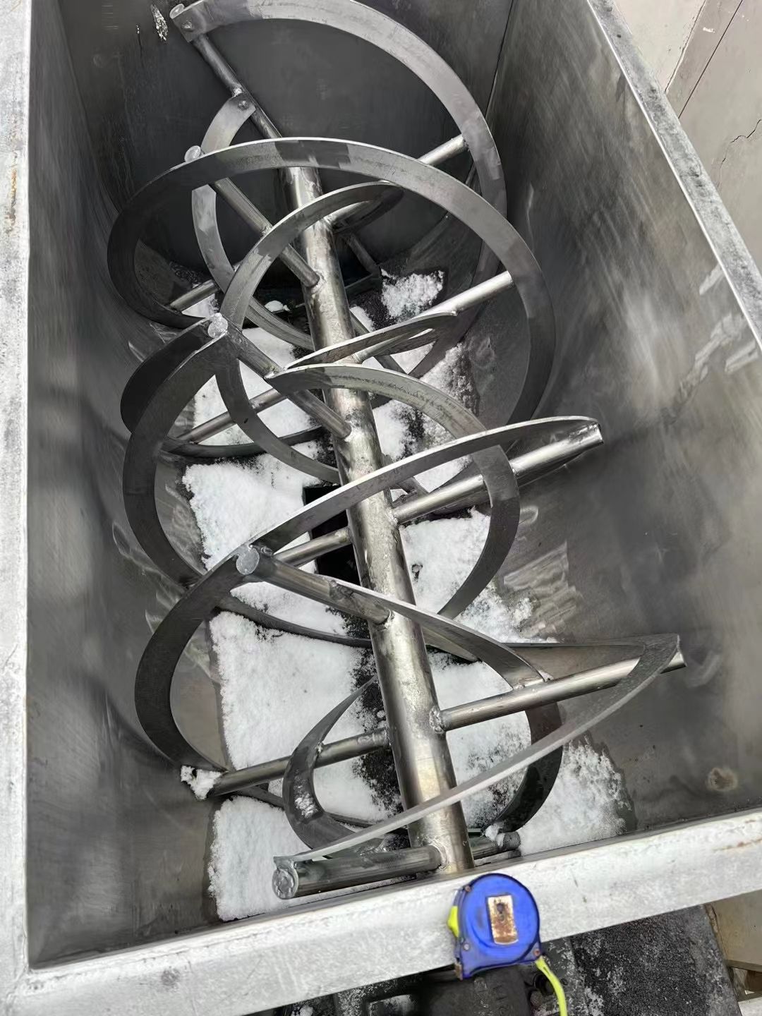 转让二手螺带混合机 一台容积1立方全不锈钢卧式螺带混合机