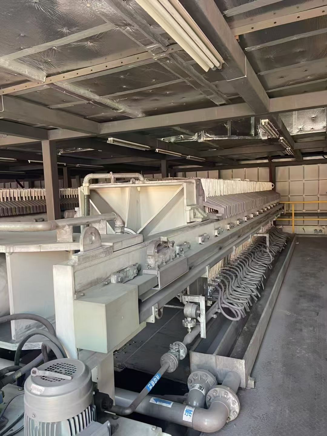 转让二手隔膜压滤机 12台面积200平方景津产自动拉板隔膜压滤机