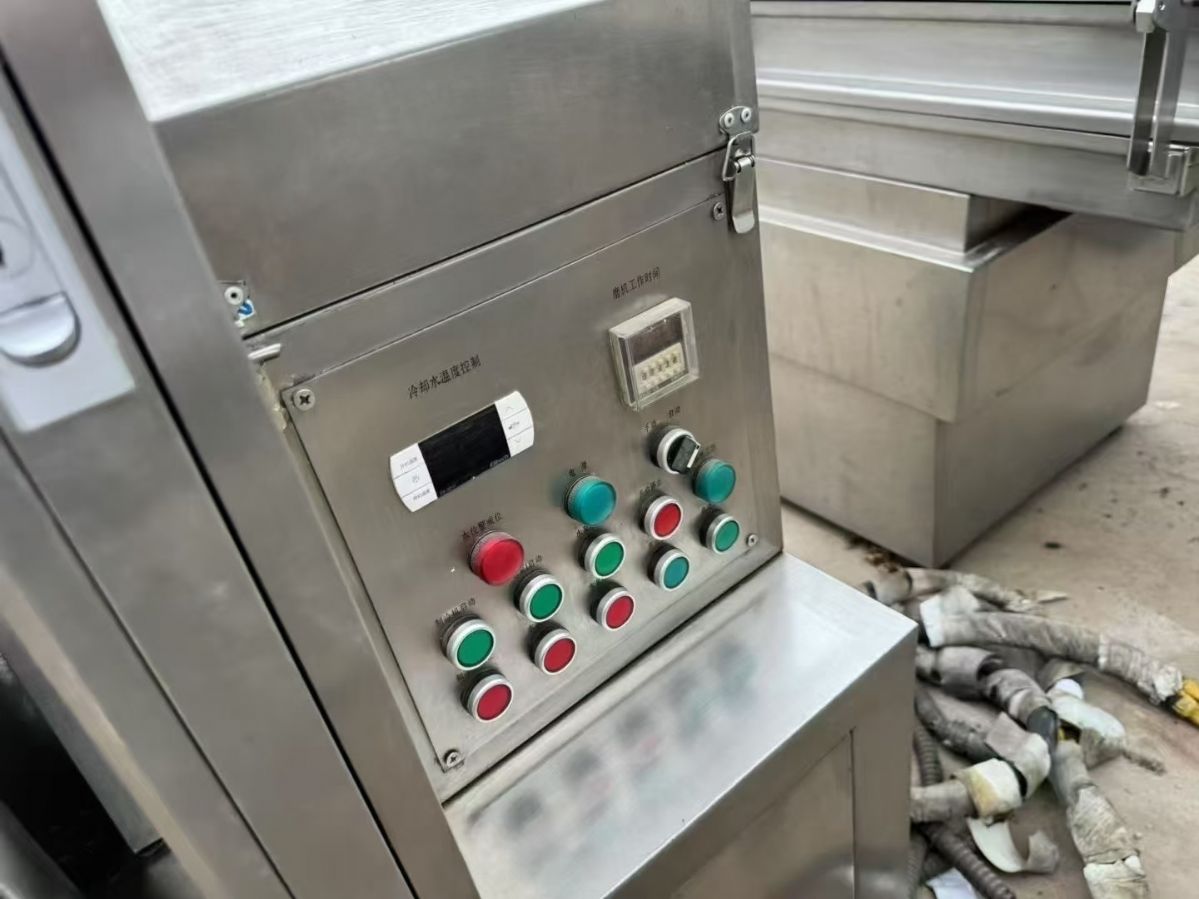 转让二手低温粉碎机 一台容积10升带制冷低温震动粉碎机