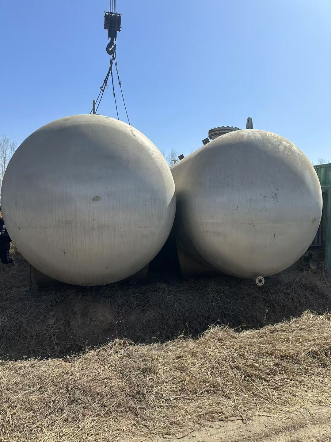 转让二手环氧乙烷储罐 两台容积48立方不锈钢卧式环氧乙烷储罐