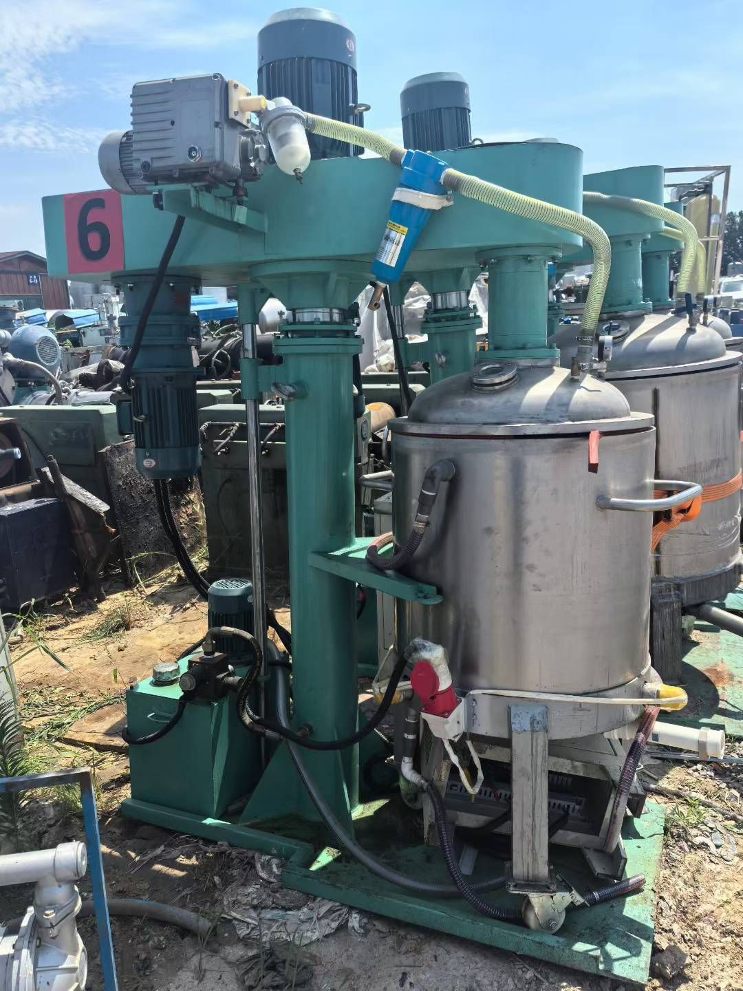 转让二手真空分散机 三台容积300升电加热刮壁真空分散机