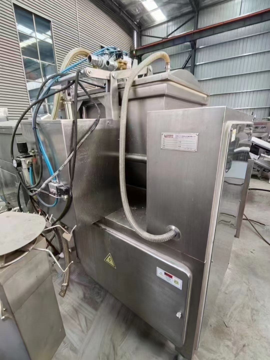 转让二手真空和面机 一台300型6袋面汉普产真空和面机