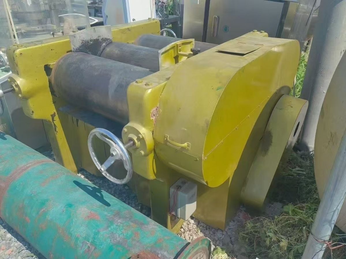 转让二手三辊研磨机 一台SM-405型武进八方产三辊研磨机