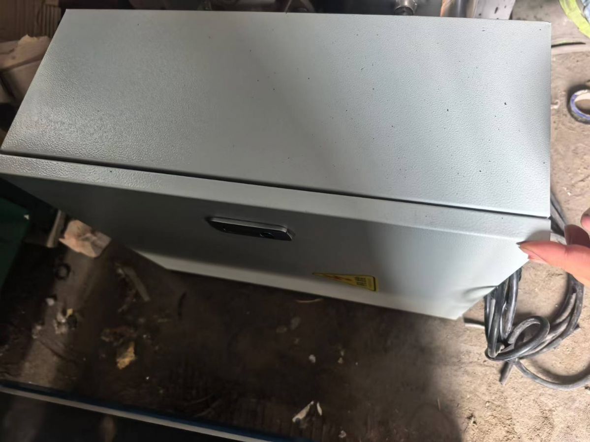 转让二手陶瓷砂磨机 一台容积0.6升全陶瓷纳米砂磨机