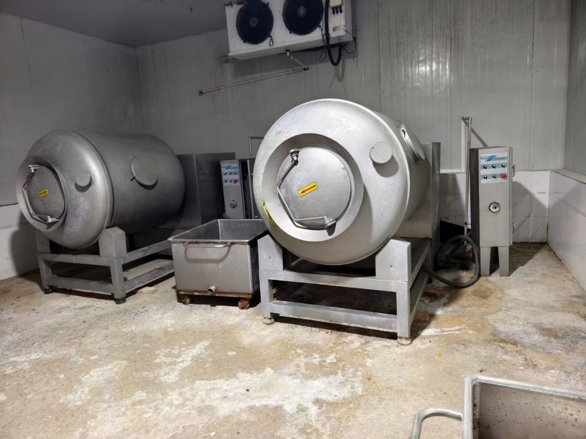 转让二手真空滚揉机 两台容积1600升晓进产真空变频滚揉机