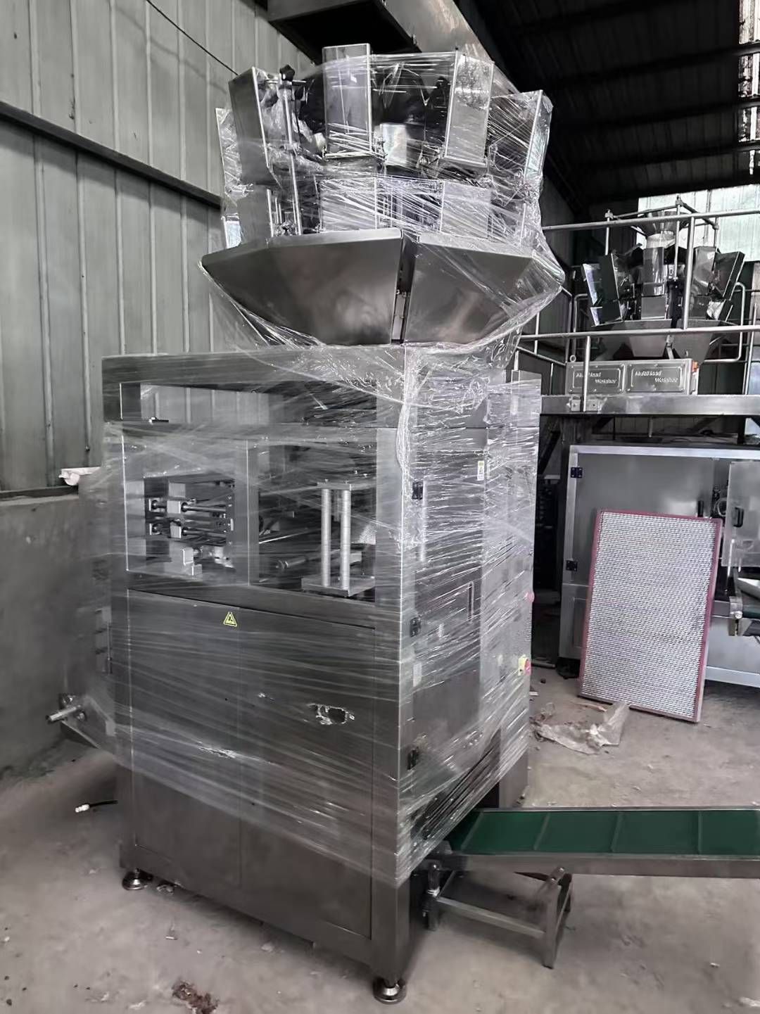 转让二手背封包装机 一台10头称520型背封翻领包装机