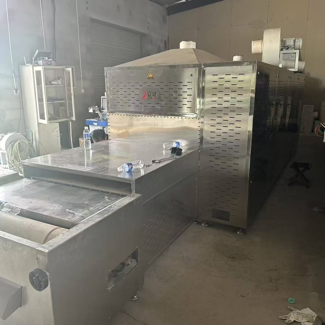 转让二手微波干燥机 一台功率40千瓦山东立威产微波干燥机