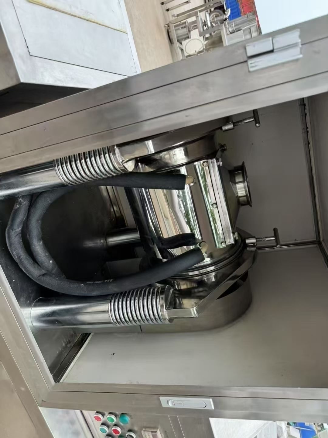 转让二手低温粉碎机 一台容积10升带制冷低温震动粉碎机