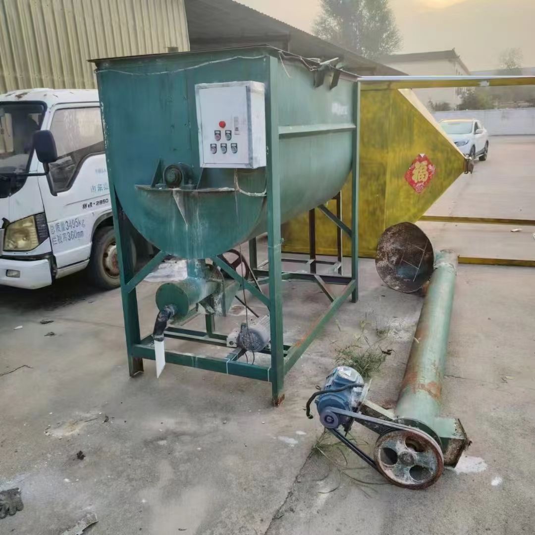 转让二手螺带混合机 一台容积2立方配蛟龙上料碳钢卧式螺带混合机