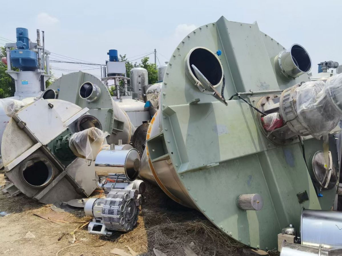 转让二手锥形混合机 两台容积10立方申银产双螺旋锥形混合机