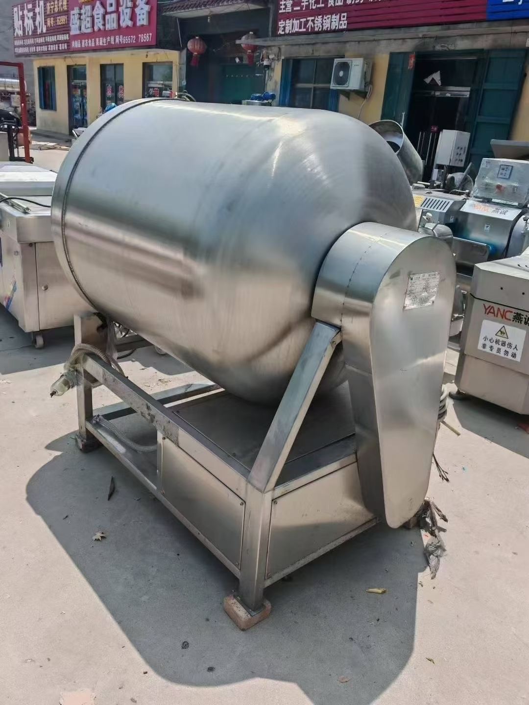 转让二手真空滚揉机 一台容积1000升带变频真空滚揉机