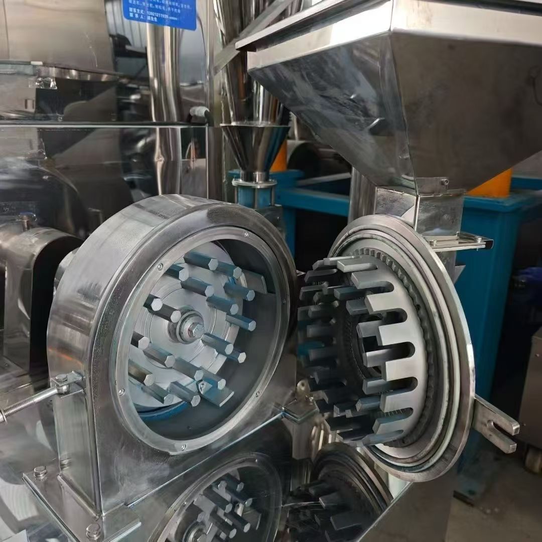 转让二手脉冲除尘粉碎机 一台WF-350脉冲除尘粉碎机