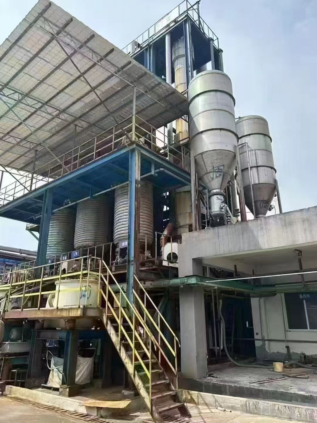 转让二手强制循环蒸发器 一套四效10吨TVR钛材强制循环蒸发器