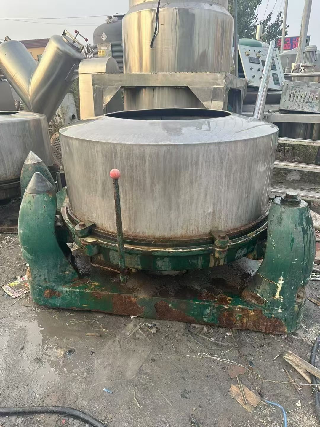 转让二手三足离心机 两台直径1米型脱水三足离心机