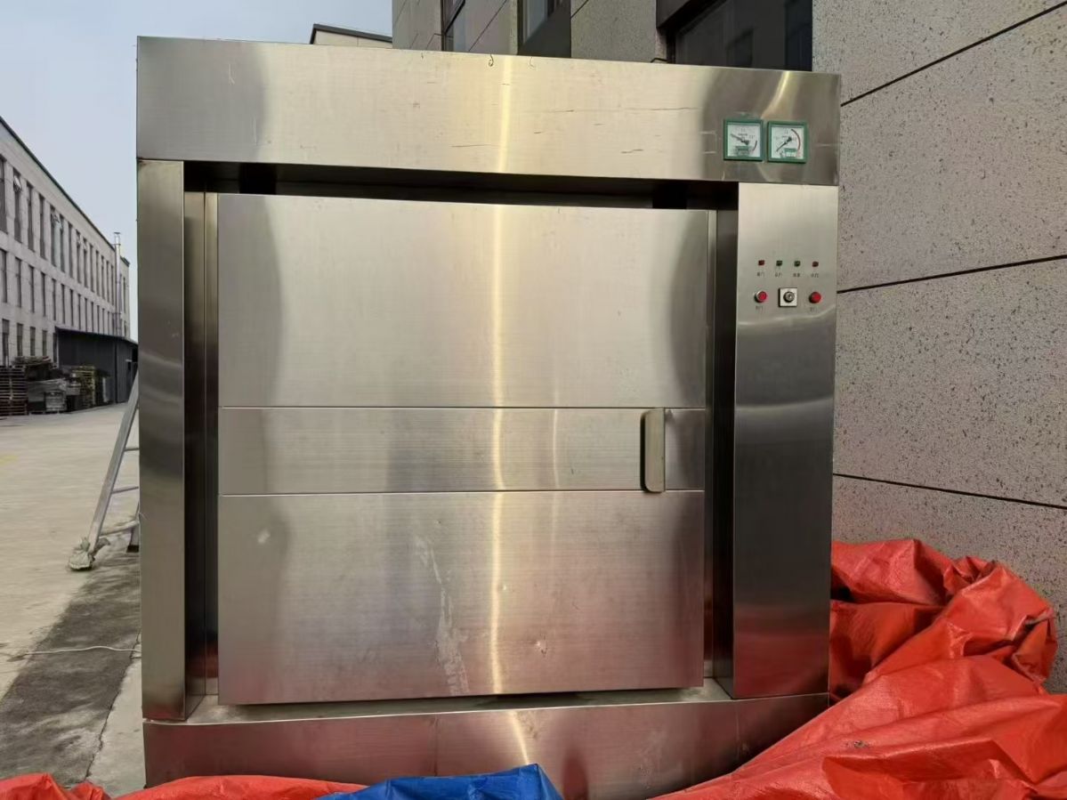 转让二手真空灭菌柜 一台容积2立方收到新华产脉动真空灭菌柜