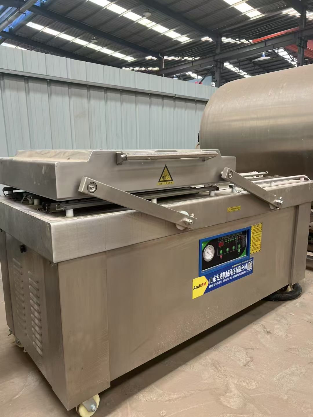 转让二手真空包装机 一台800型四室真空包装机