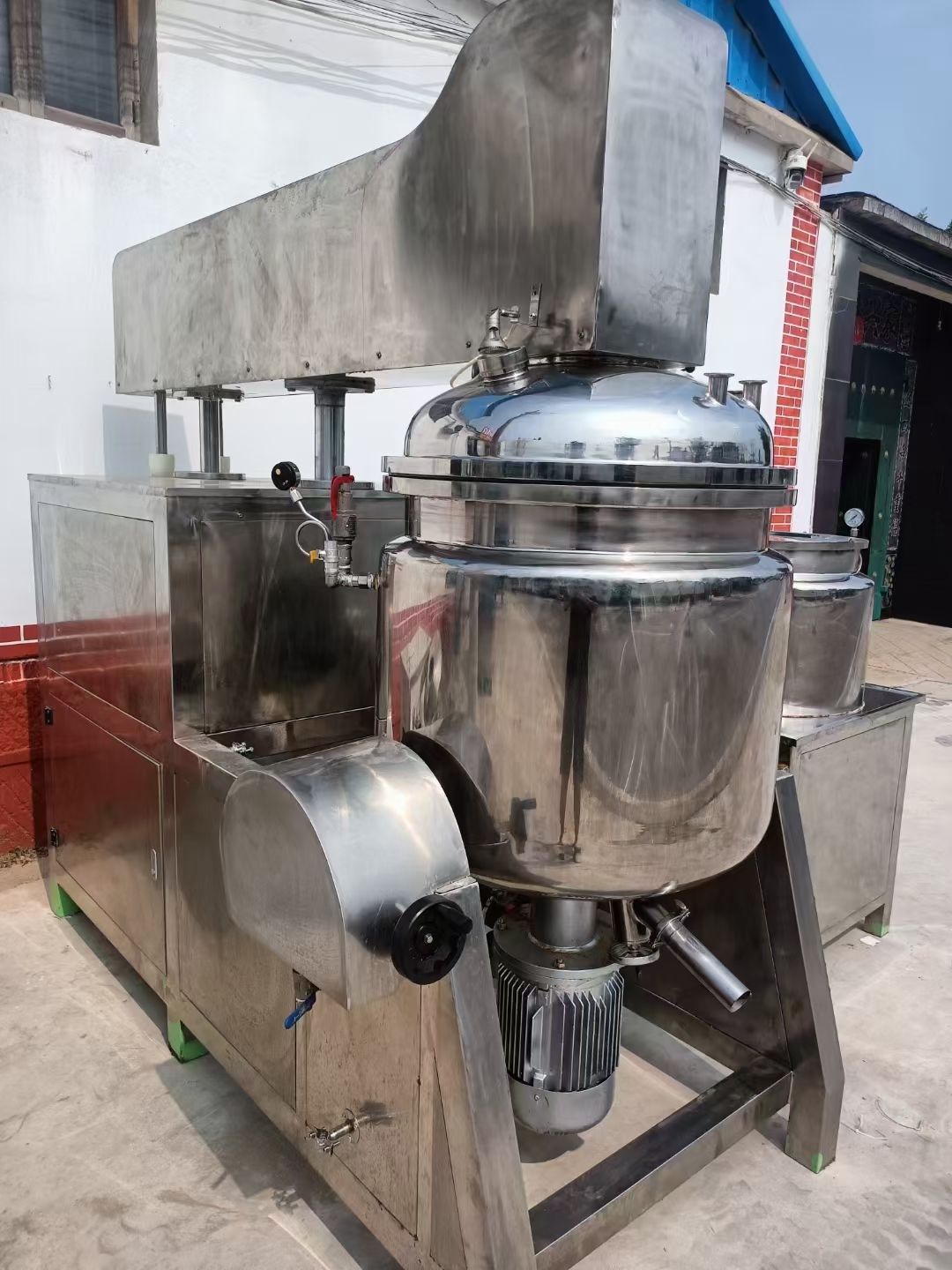 转让二手乳化机 一套容积300L真空均质乳化机 带水锅油锅