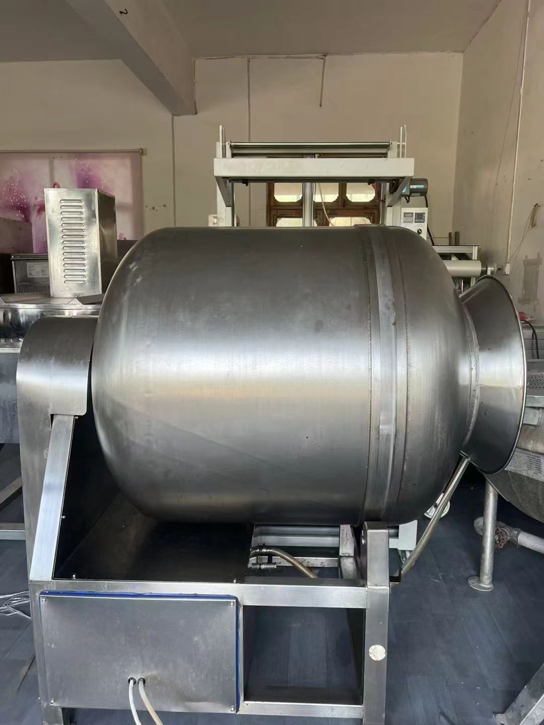 转让二手变频滚揉机 一台容积500L诸城产变频真空滚揉机